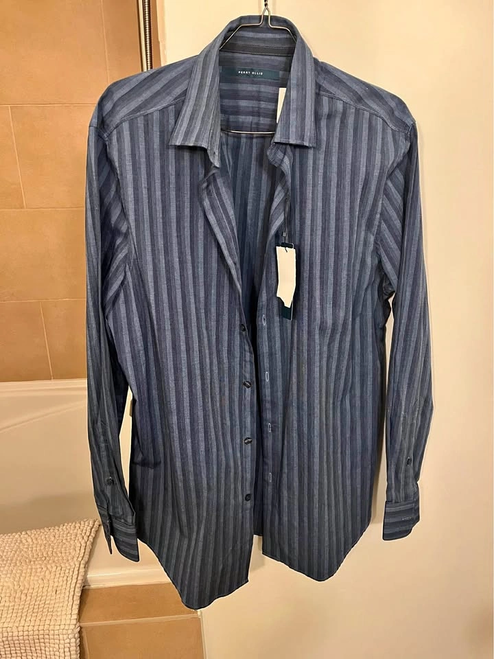 BNWT Perry Ellis Mens dress shirt medium