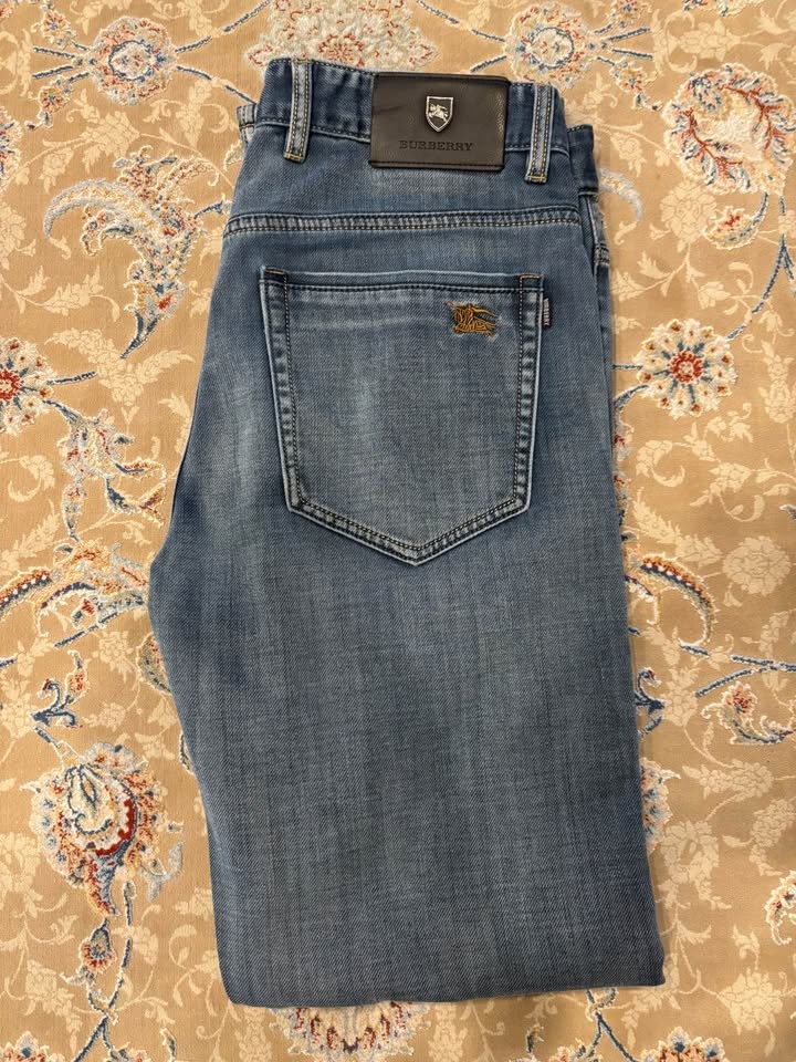 Burberry Jeans Light Wash Denim Size 32x32 - photo 3