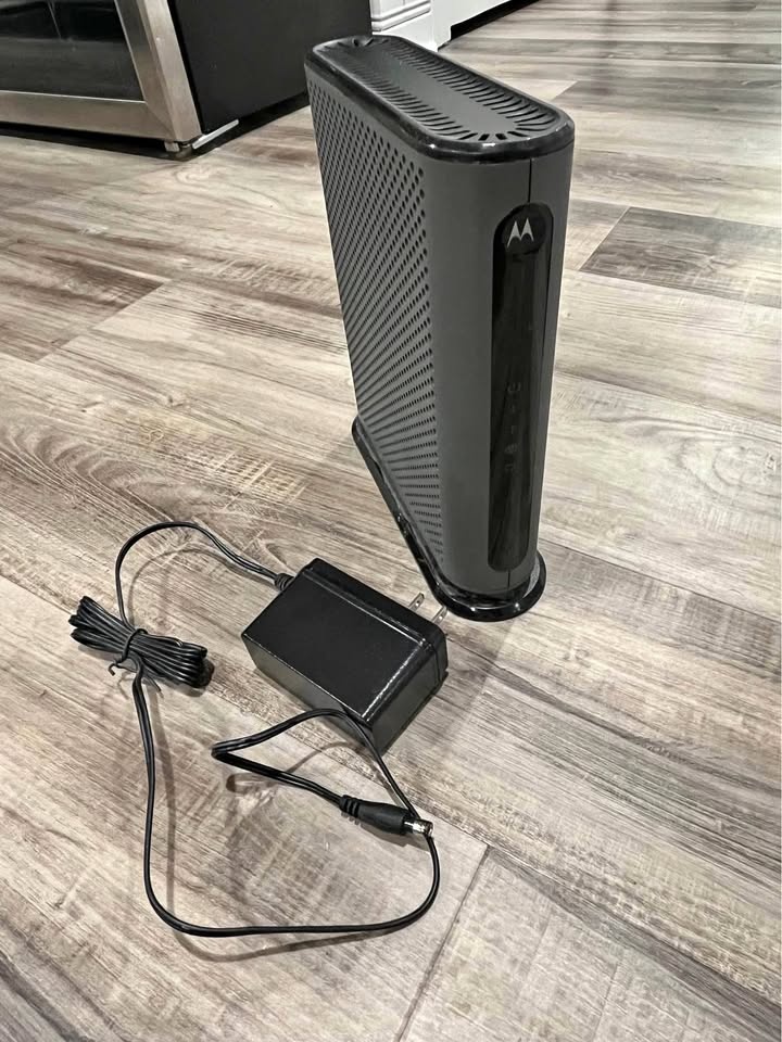 Motorola MB8600 Cable Modem
