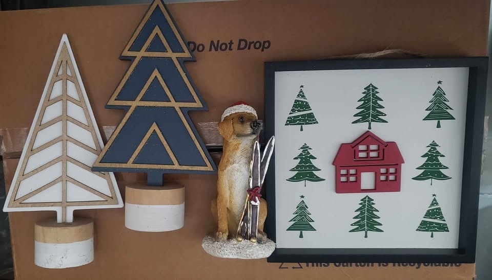 HUGE Christmas Decor Lot! Mini Stockings, Icicles, Bows, Signs & - photo 2