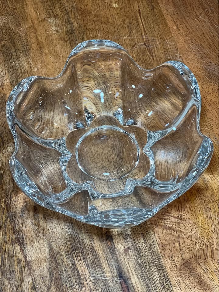 Vintage Crystal Lotus Flower Petal Bowl - 6.5" - photo 4