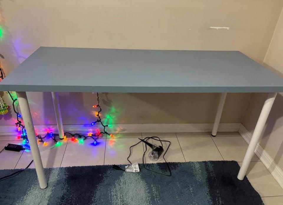 Ikea Table - photo 2