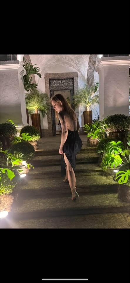 XS Lulus Gwenny Dark Navy Satin Plisse Maxi Dress