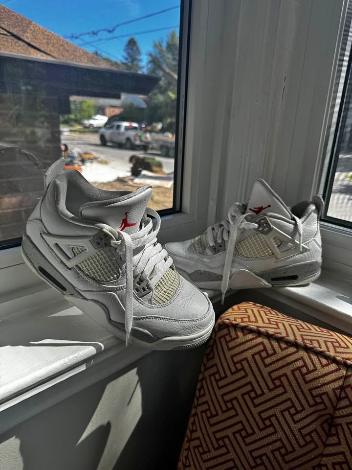Jordan 4 Retro White Oreo 5.5 Y / 7 W