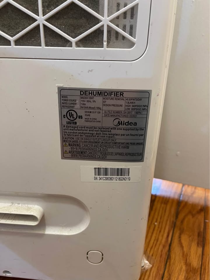 Midea Dehumidifier - photo 2