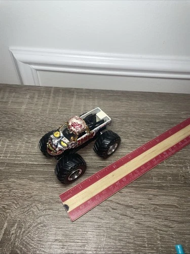 Hot Wheels Monster Jam Zombie Truck 1:64 Scale - photo 5