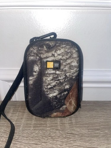 Case Logic Camo Camera Hard Case w/ Strap (Small) - photo 2