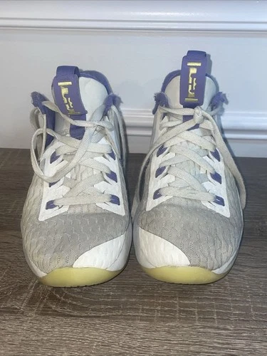 Nike LeBron Witness 5 Lakers Basketball Shoes Size 4.5Y - photo 3