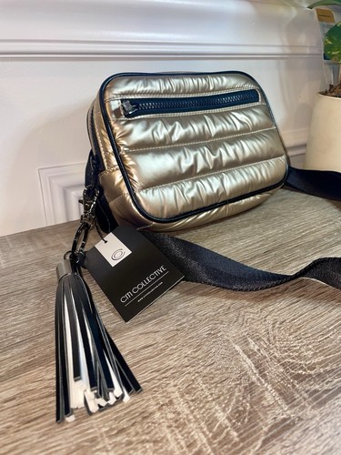 Citi Collective Gallery Fanny Pack Gold Puffer New - photo 2