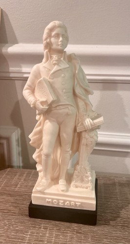 Gino Ruggeri MOZART Sculpture Statue Figurine 9”H Signed G.R. Ma - photo 2