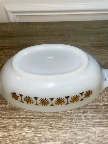 Vintage Glasbake 2274 1qt Milk Glass Oval Casserole Dish - photo 3