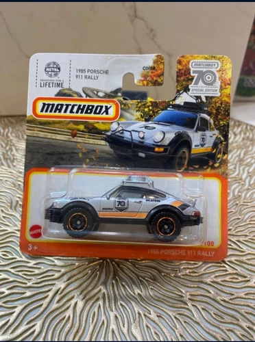 Matchbox 1985 PORSCHE 911 & INTERNATIONAL WORKSTAR AMBULANCE - photo 5