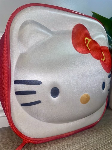 Hello Kitty Insulated Makeup Cosmetic Storage or Lunch Bag - photo 3