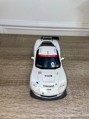 2005 Chevrolet Corvette C6-R #3 Jada 1:24 Diecast - photo 3