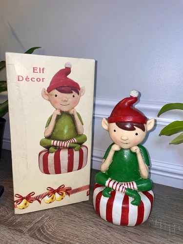 Cracker Barrel Sitting Elf Holiday Christmas 10" Statue