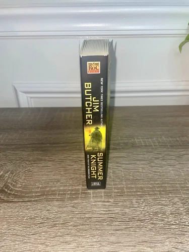 Summer Knight (Dresden Files) By Jim Butcher Book Four - photo 2