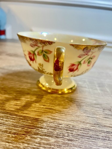 Beautiful Rose Lusterware Footed Tea Cup by Norleans - photo 4