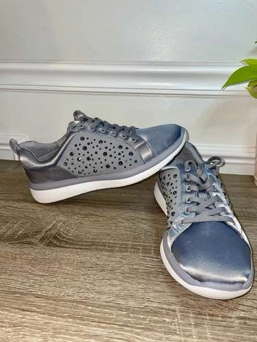 Ladies CLOUDSTEPPERS Clarks Jewel Embellished Trainers 8.5