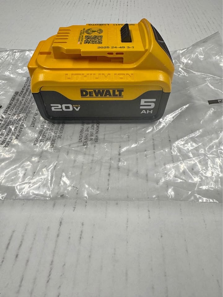 DEWALT 20V MAX Premium Lithium-Ion 5.0Ah Battery Pack