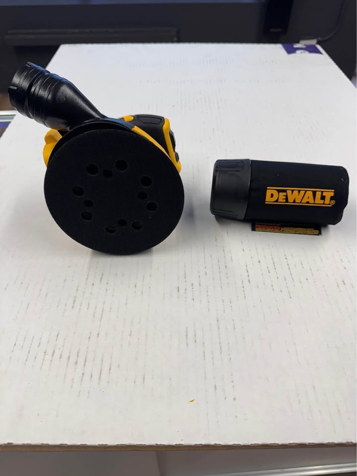 DEWALT 20V MAX XR Cordless Brushless 5 in. Random Orbital Sander - photo 3