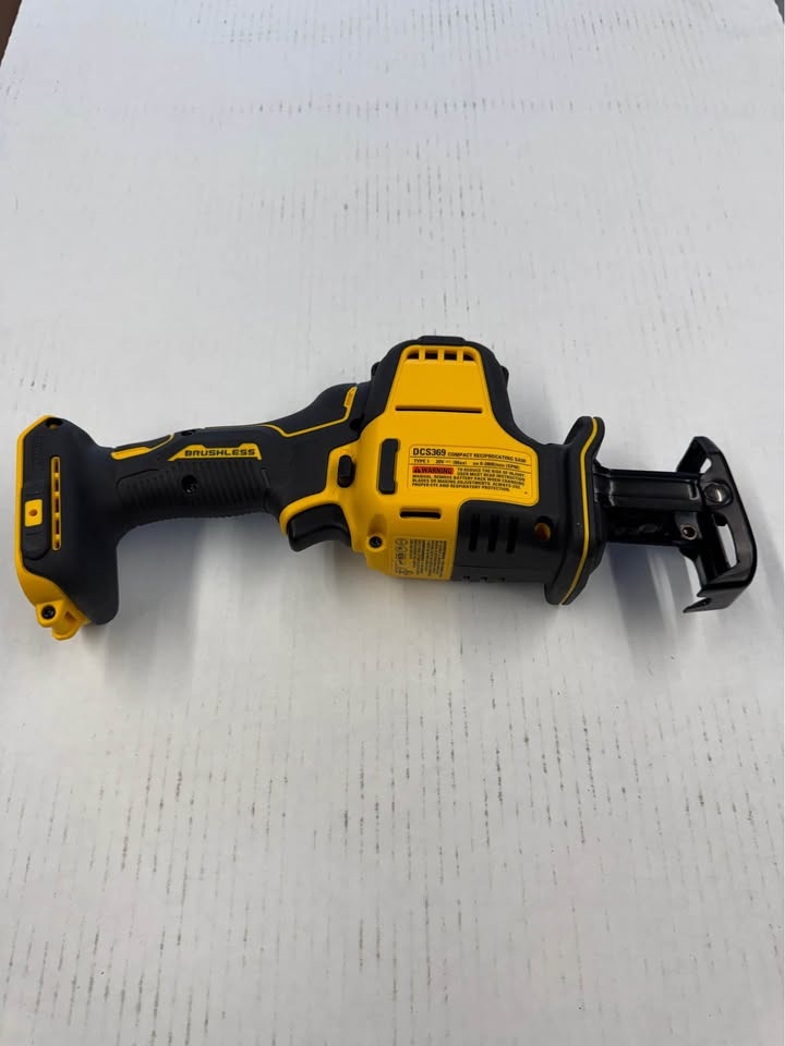 DEWALT ATOMIC 20V MAX Cordless Brushless Compact Reciprocating S - photo 2