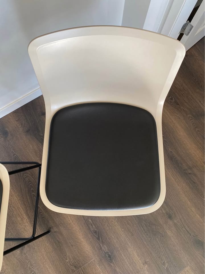 Fredericia Pato Bar/Counter Stools (Pair) - photo 4
