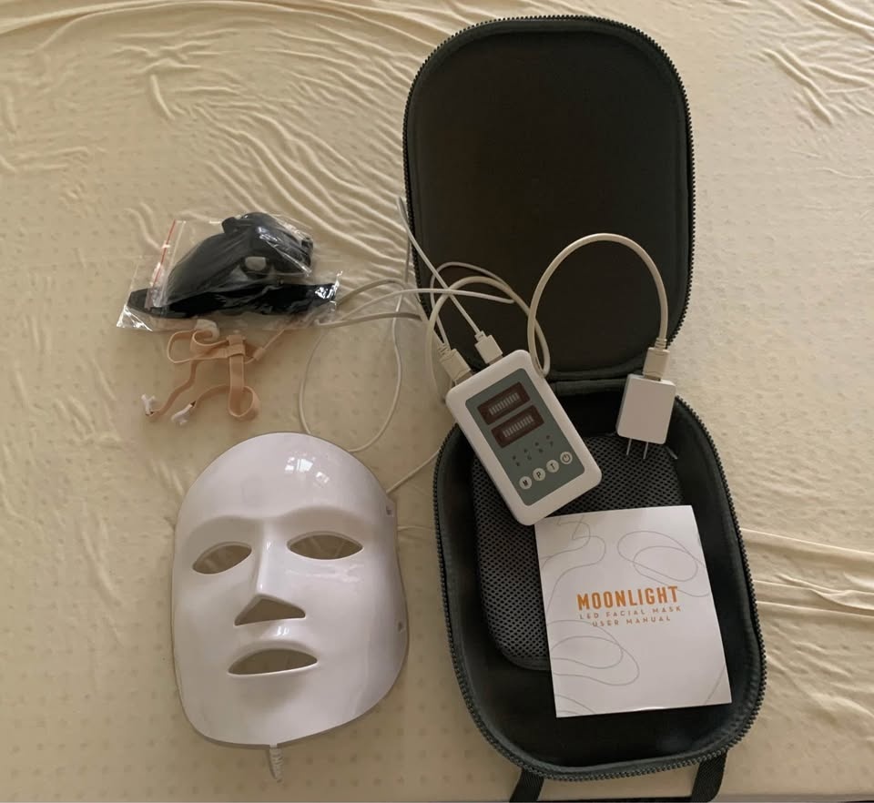 Aphrona Beauty LED Facial Treatment Mask - 3 Colours - photo 4