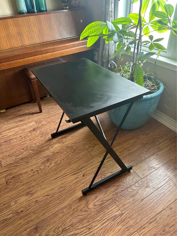 Black Gaming Desk 32" x 20"