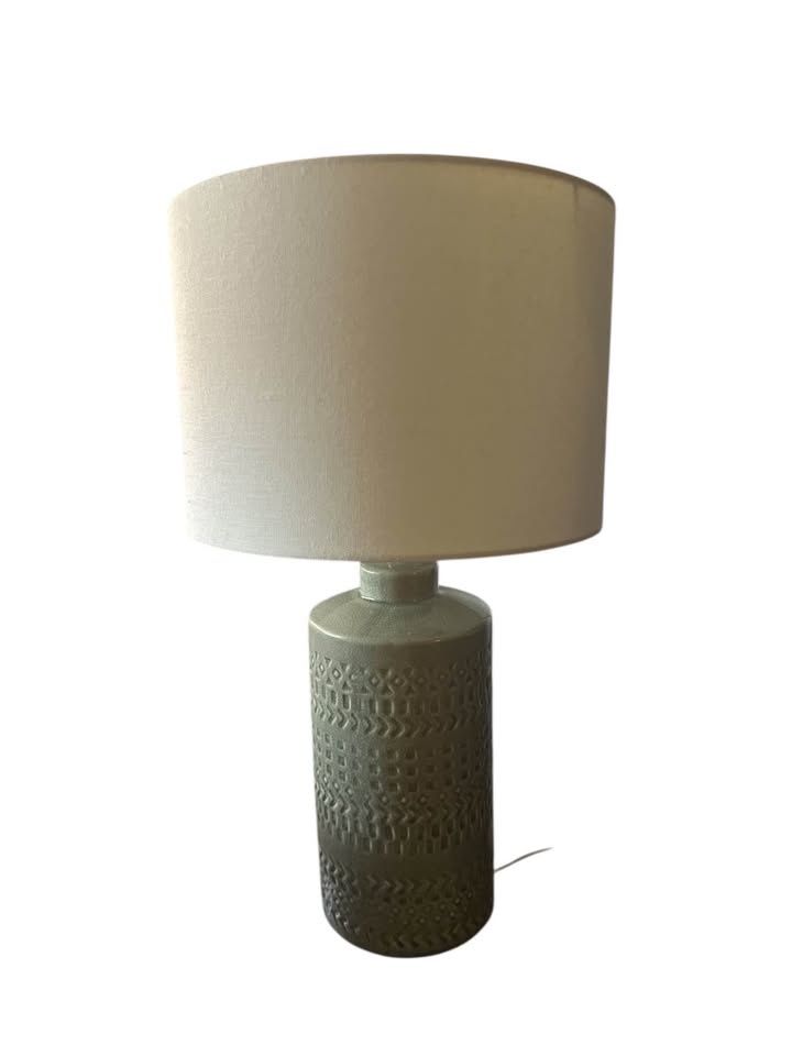 24in Textured Ceramic Table Lamp - photo 3