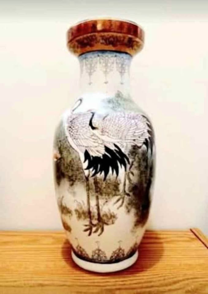 Meiji Chinese Porcelain Vase