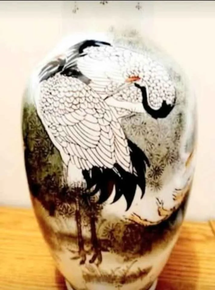 Meiji Chinese Porcelain Vase image indicator(7)