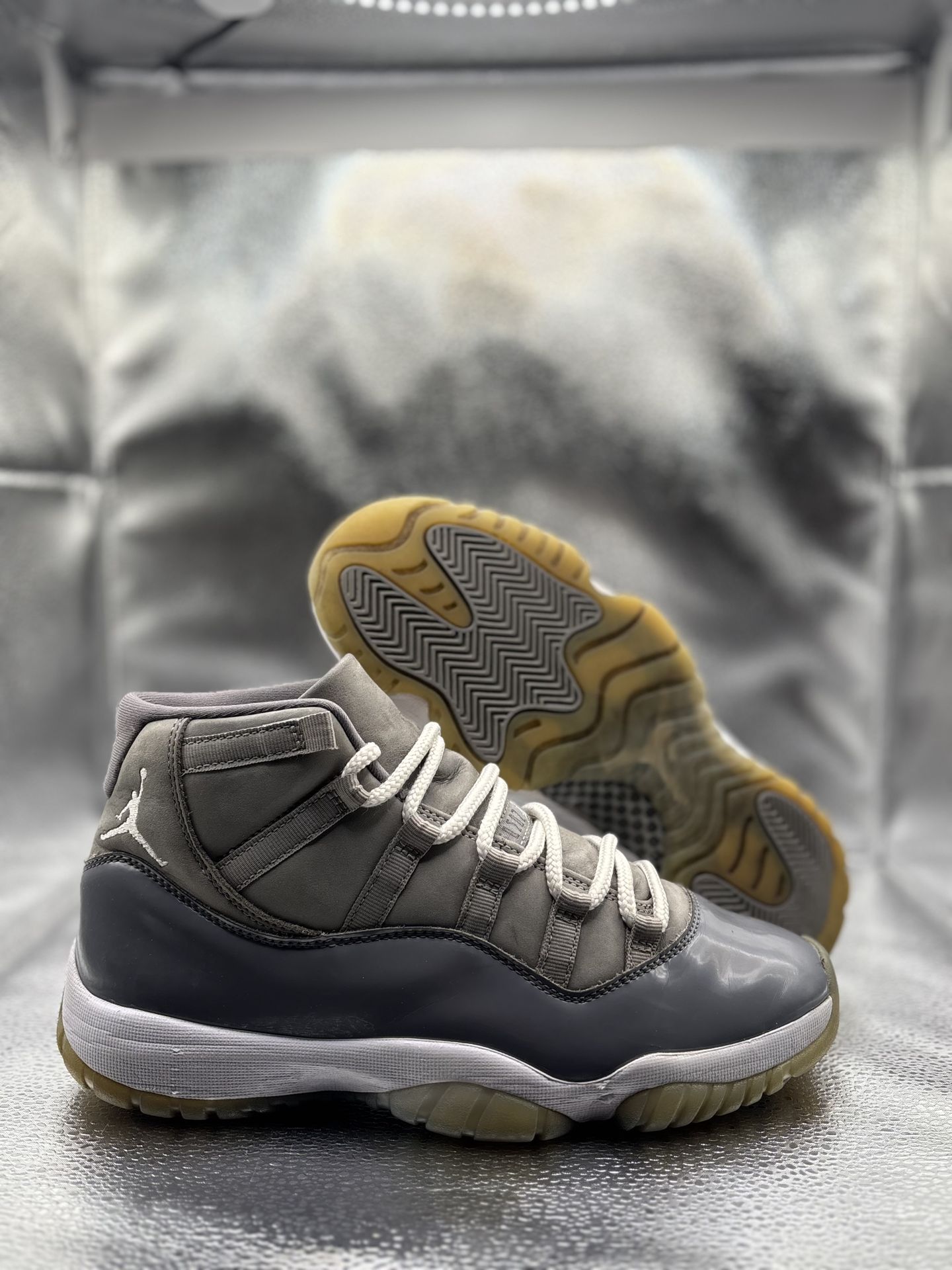 Air Jordan 11 Cool Grey