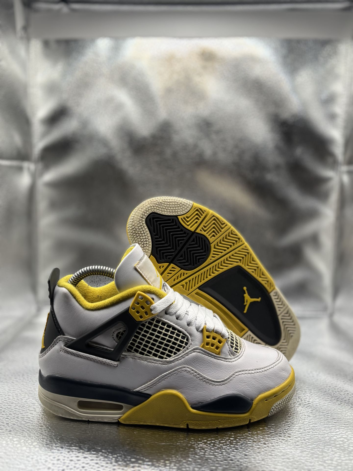 Air Jordan 4 Yellow Orche