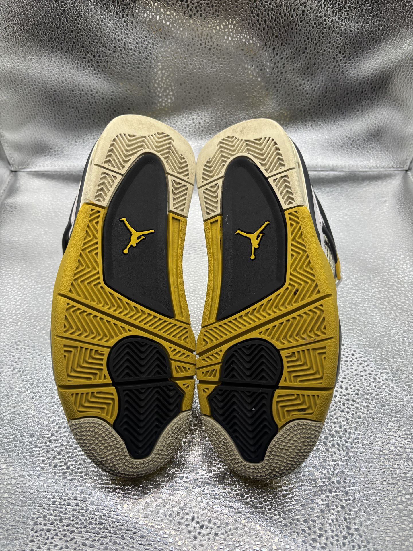 Air Jordan 4 Yellow Orche - photo 3