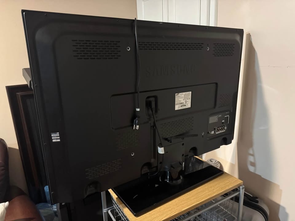 Samsung TV - photo 2