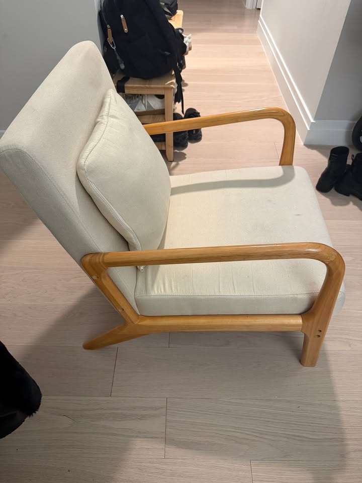 Mid-Century Modern Accent Chair – Solid Wood Frame - photo 4