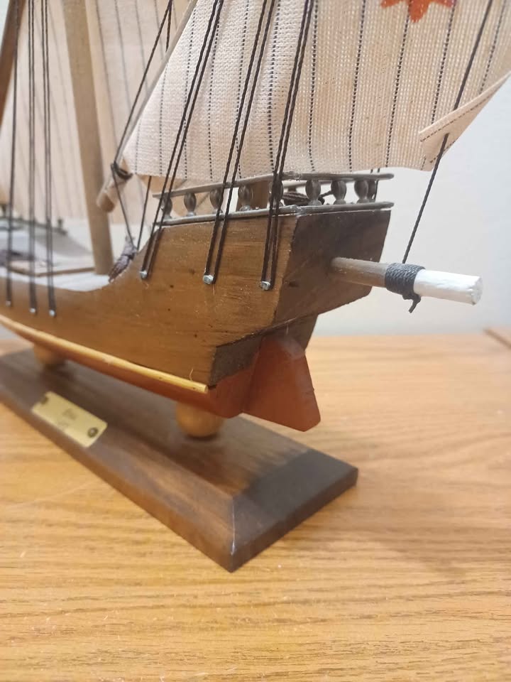 Spanish Handmade Niña Wooden Sail Ship Replica - photo 4