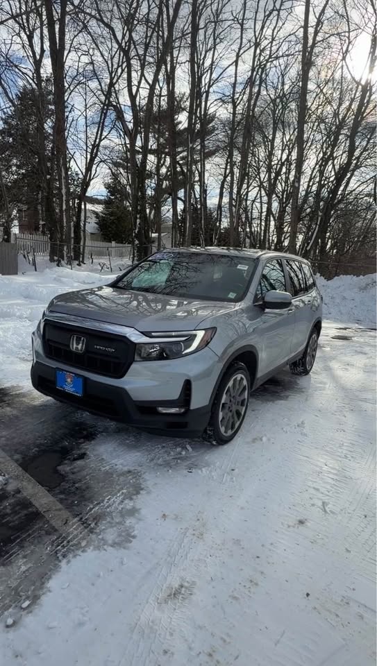 2024 Honda Passport EX-L SUV - photo 2