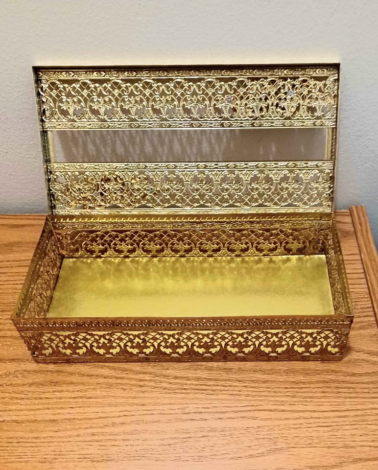 Vtg. Handmade Floral Ormolu Gold Tissue Box - photo 2