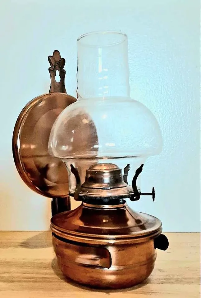 Vtg. Lamplight Farms Oil Lamp thumbnail