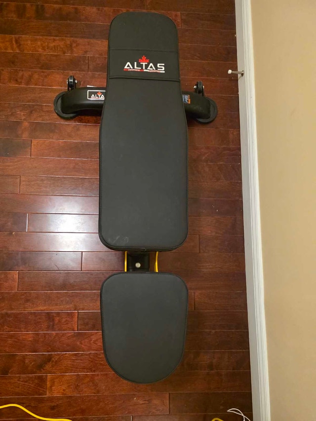 ALTAS STRENGTH Adjustable Weight Bench - 100 lb