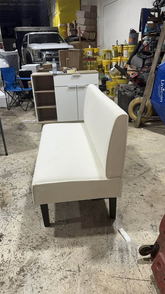 Brand New 46.5" Loveseat Couch with USB Ports!!! - photo 5