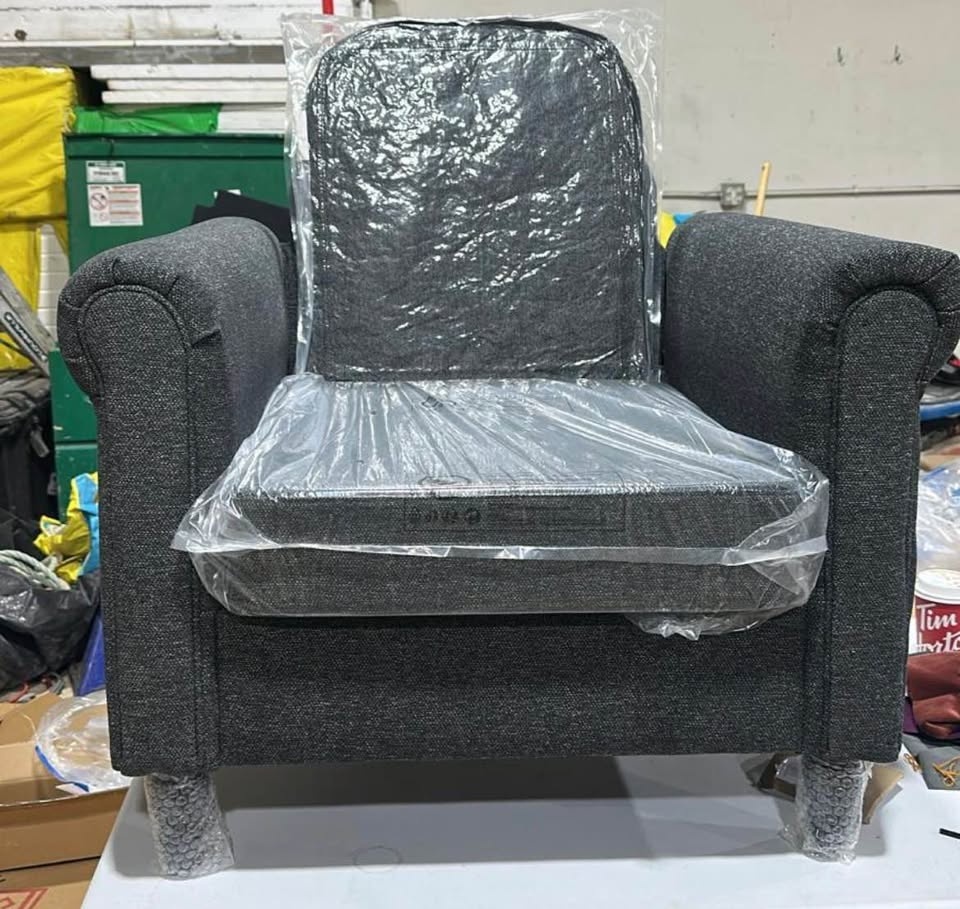 Brand New Vintage Armchair!!!! - photo 4