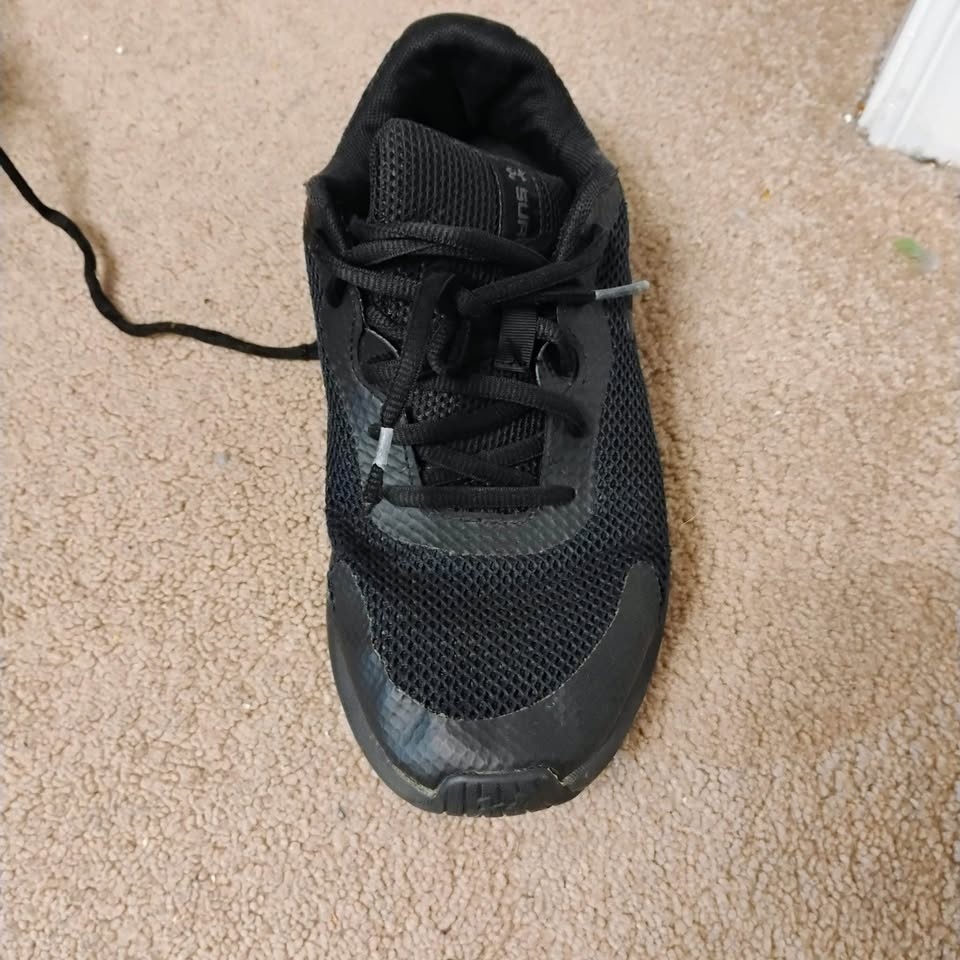 Shoes Size 8.5 - photo 2