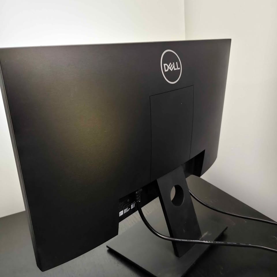Two Amazing 1080p Dell Monitors in Mint Condition - photo 2