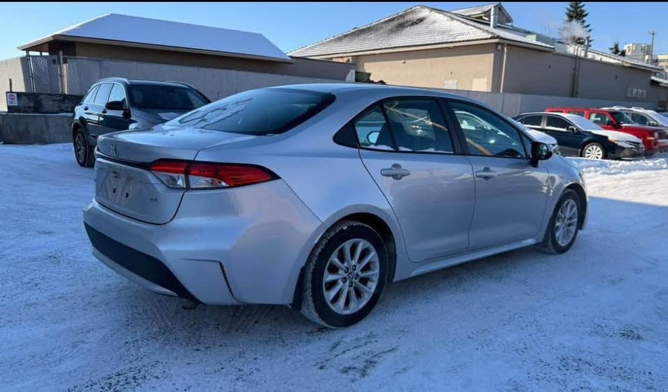 2021 Toyota Corolla LE - photo 4
