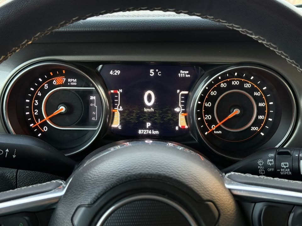 2023 Jeep Wrangler - photo 4