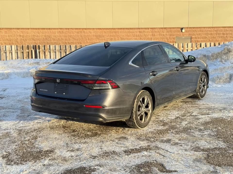 2023 Honda Accord - photo 2