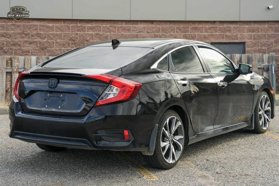 2019 Honda Civic Touring - photo 4