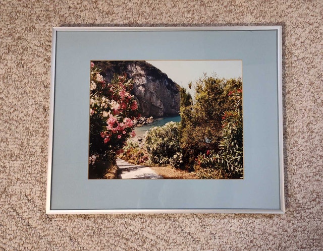 Framed photo of tropical island - photo 2